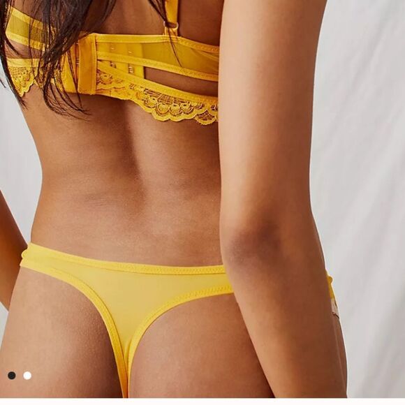 Free People Thistle & Spire Kane Cutout Thong Panty Yellow/Bronze M - Picture 2 of 7